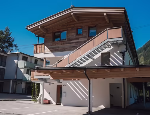 Aufstockung Wohn- und Appartementhaus Mayrhofen © Jakob Kirnbauer