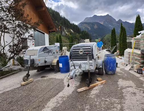 Estricharbeiten auf der Baustelle © Ing. Markus Stock GmbH